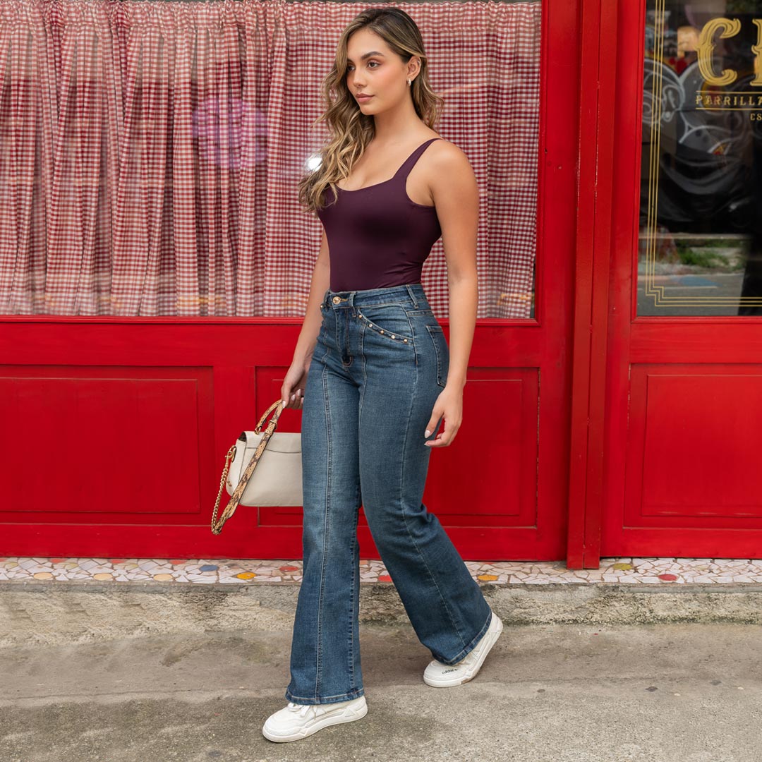 Jeans Mom Flare Tiro Alto S7598